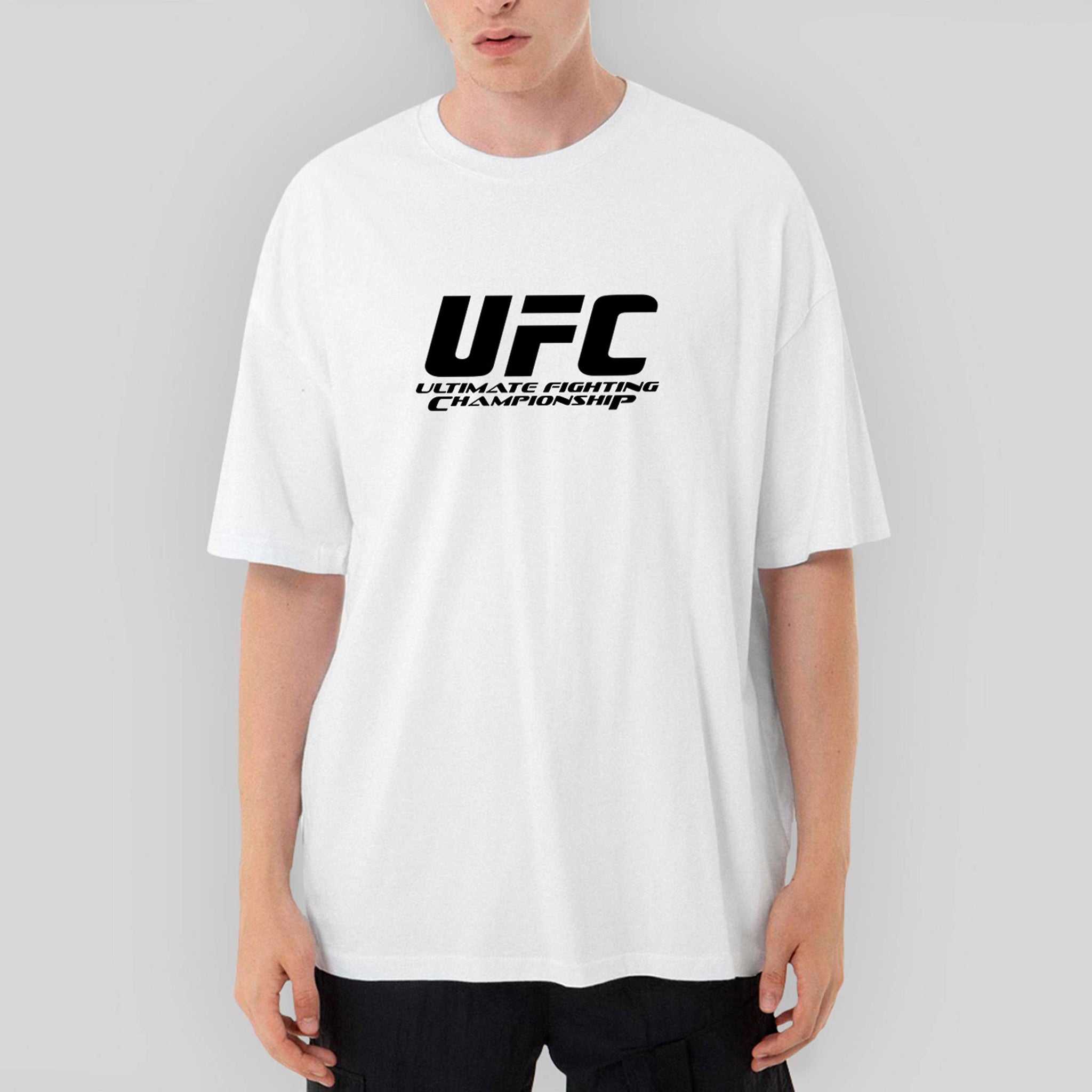 UFC Logo Ultimate Championship Oversize Beyaz Tişört