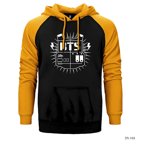 BTS Sheild Logo Çift Renk Reglan Kol Sweatshirt / Hoodie