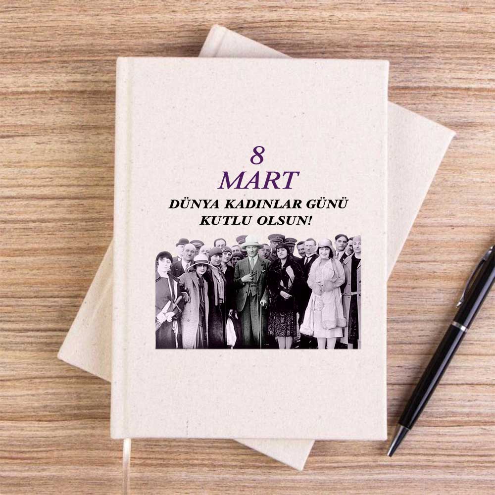 Atatürk ve Cumhuriyet Kadınları Krem Çizgisiz Kanvas Defter