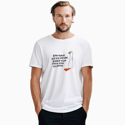 Son Gün Panik Atağı Beyaz Tişört