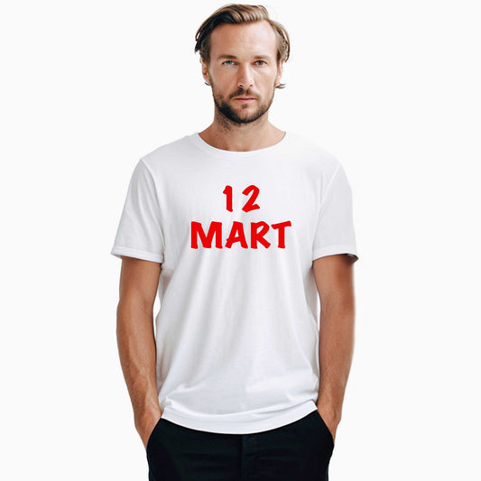 12 Mart Beyaz Tişört