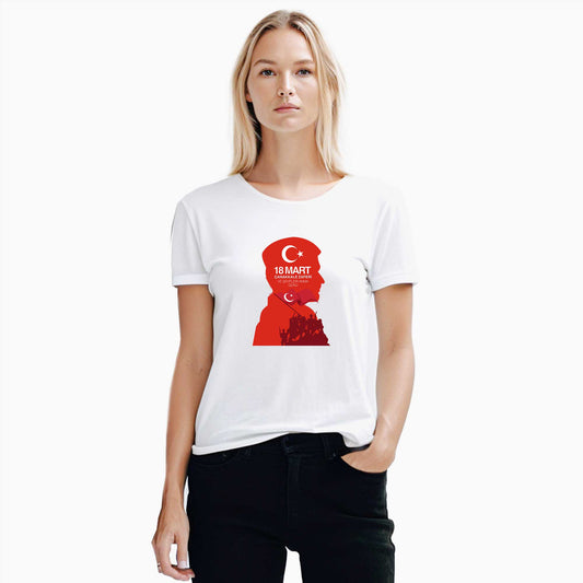 18 Mart Atatürk Beyaz Kadın Tişört