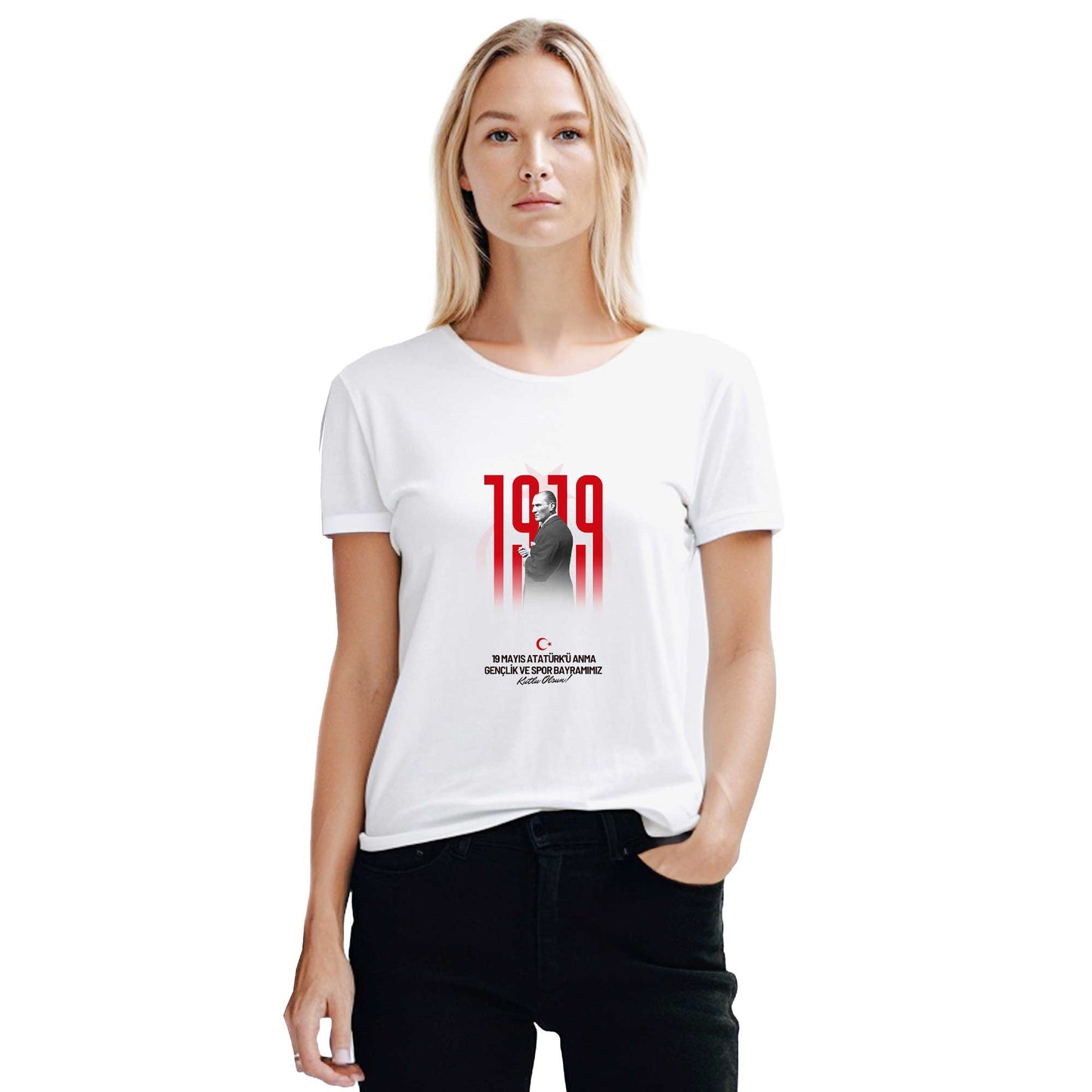 19 Mayıs Dikey Beyaz Kadın Tişört
