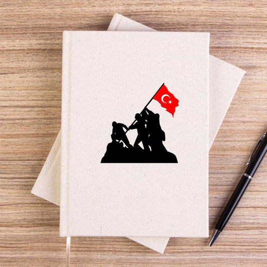 18 Mart Bayrak ve Destan Krem Çizgisiz Kanvas Defter