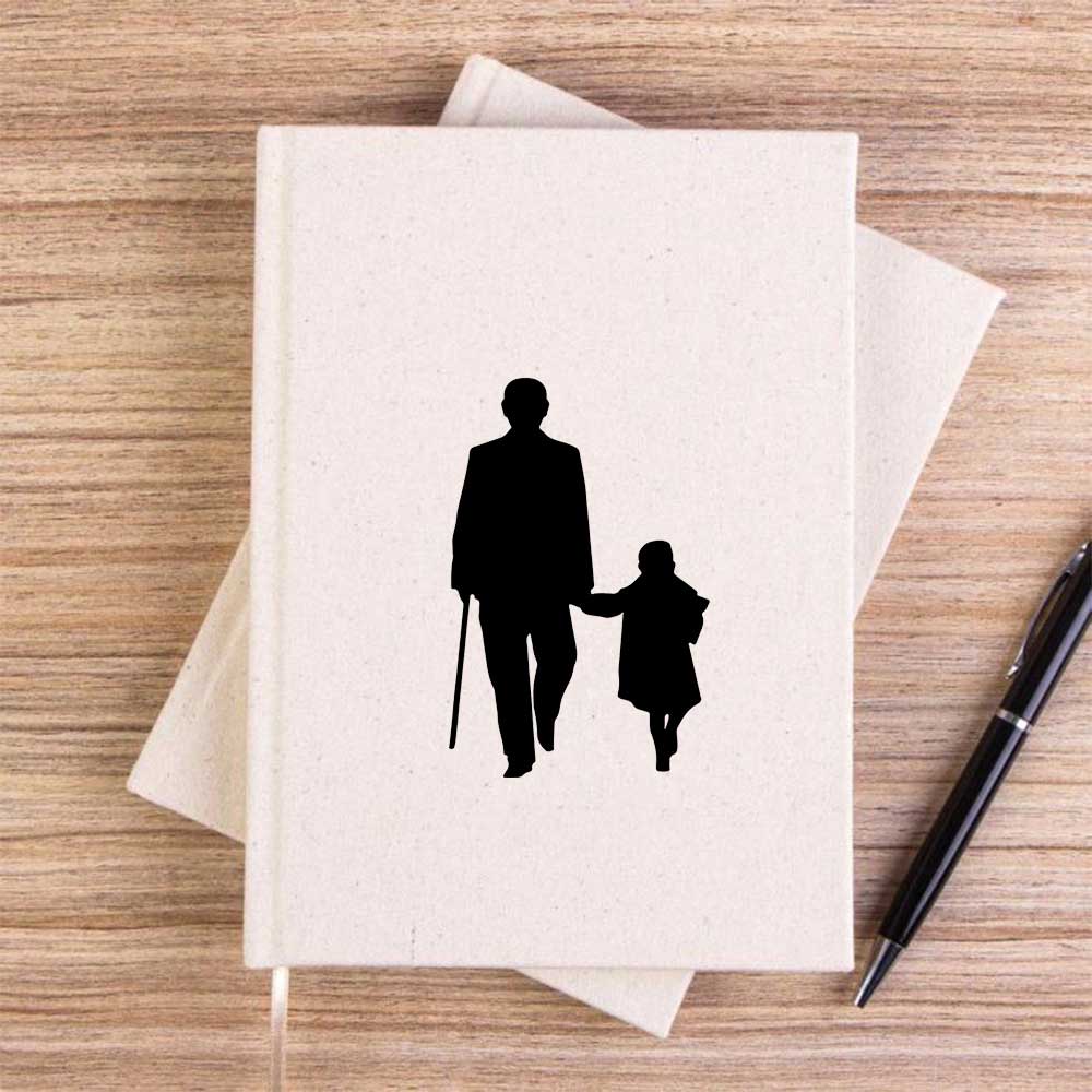 Atatürk'ün Çocuk Sevgisi Krem Çizgisiz Kanvas Defter