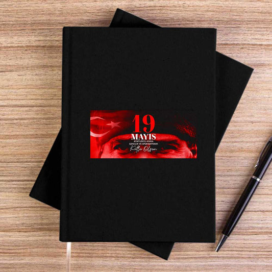 19 Mayıs Sanatsal SiyahÇizgisiz Kanvas Defter