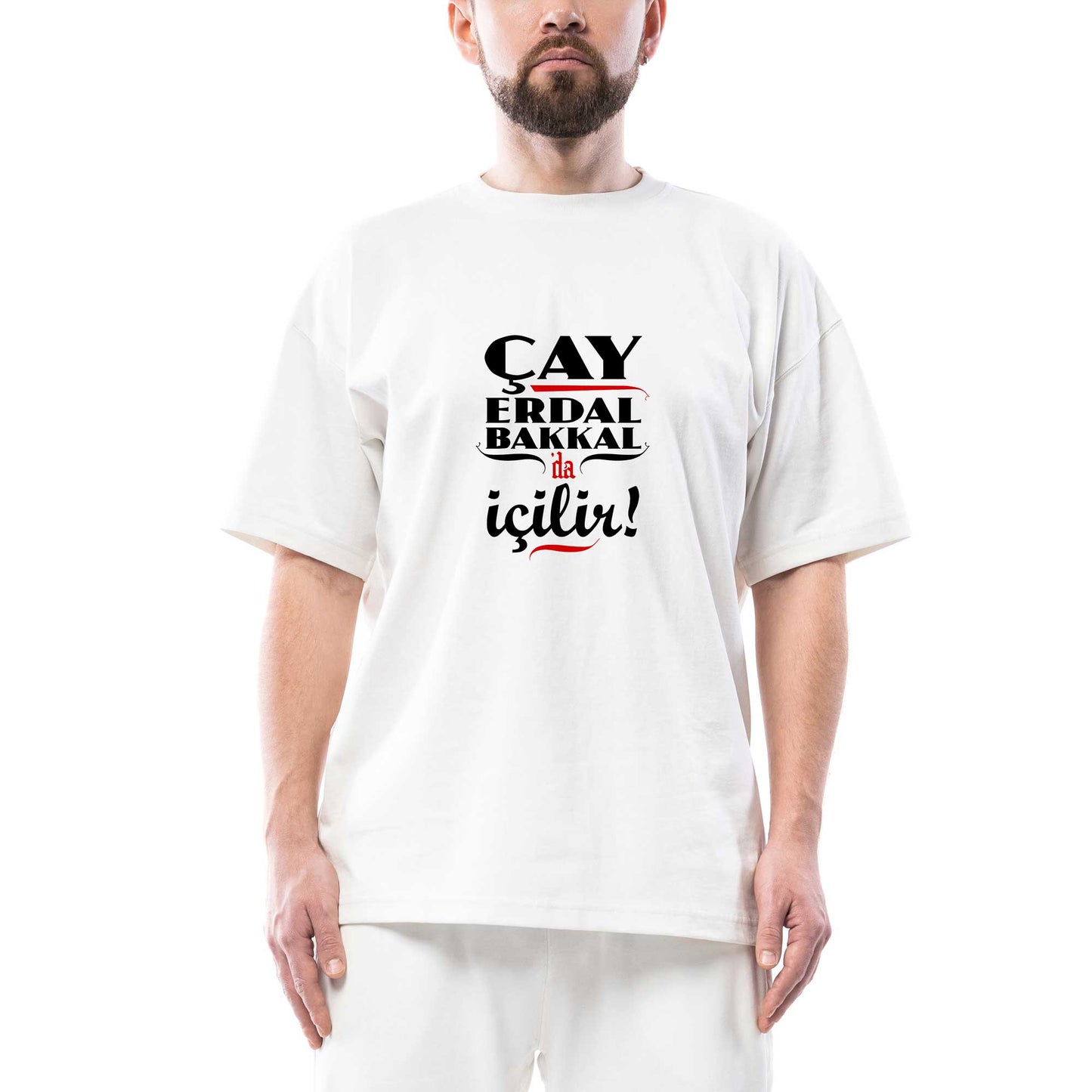 Çay Erdal Bakkalda İçilir Oversize Beyaz Tişört