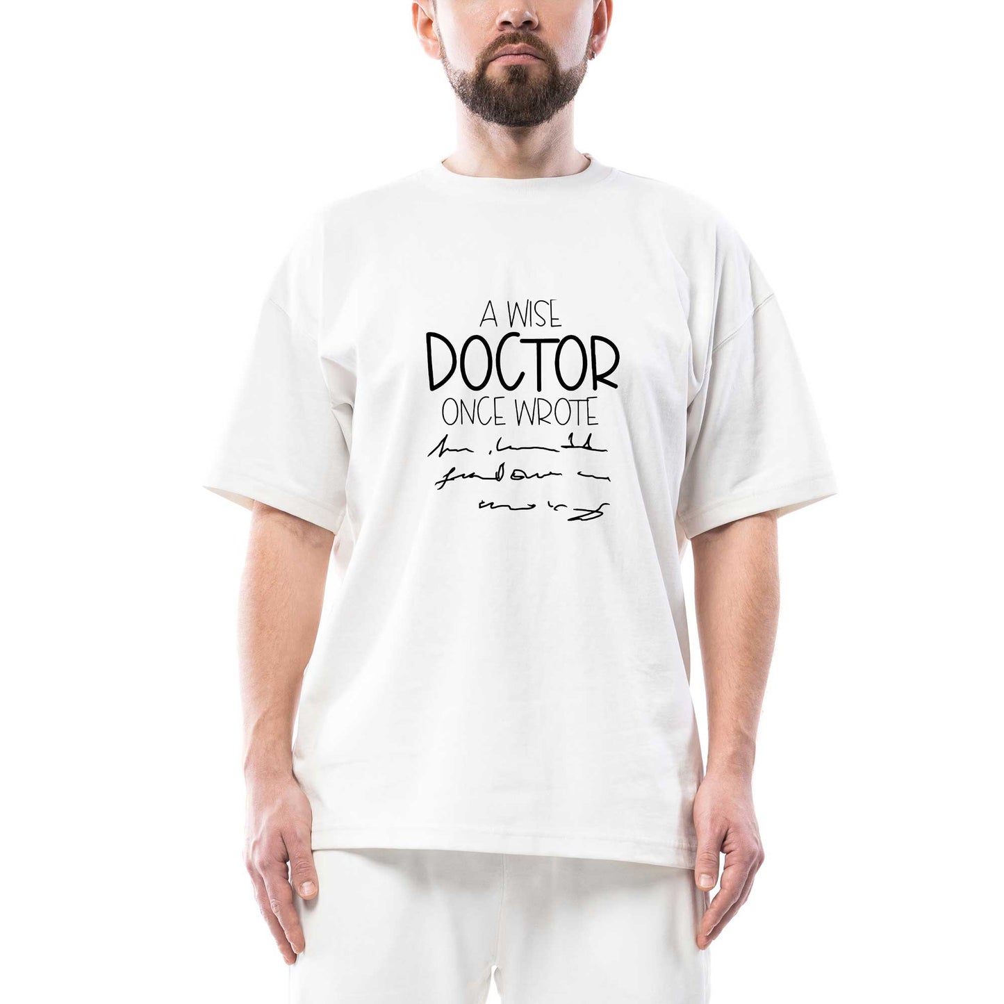 Doktor Yazısı Oversize Beyaz Tişört