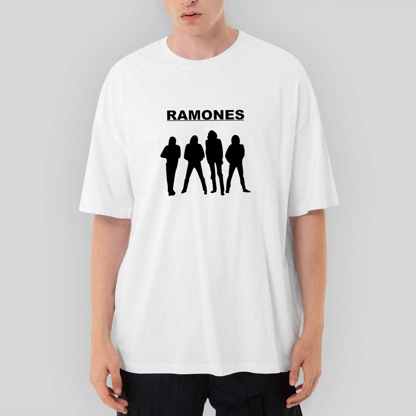 Ramones Group Oversize Beyaz Tişört