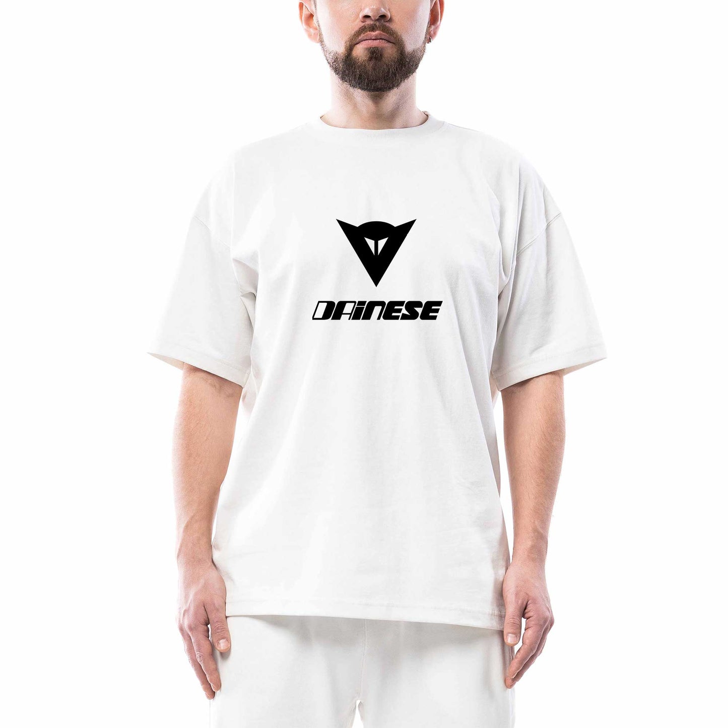 İndirimli Dainese Black Logo Text Oversize Beyaz Tişört