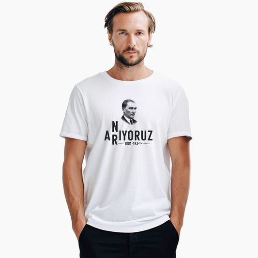 10 Kasım Anıyoruz Arıyoruz Beyaz Tişört