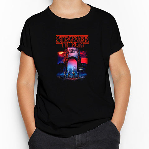 Stranger Things Universal Siyah Çocuk Tişört