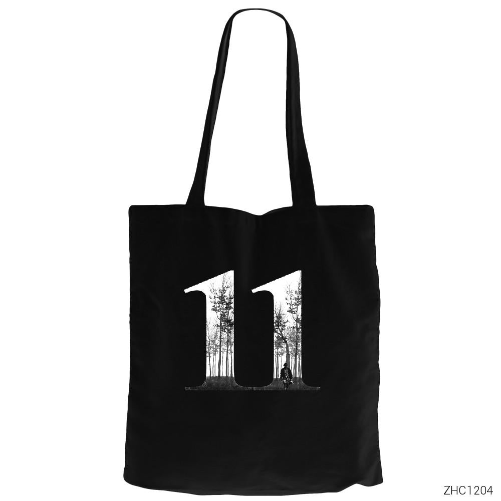 Stranger Things Eleven Siyah Fermuarlı Bez Çanta Gabardin