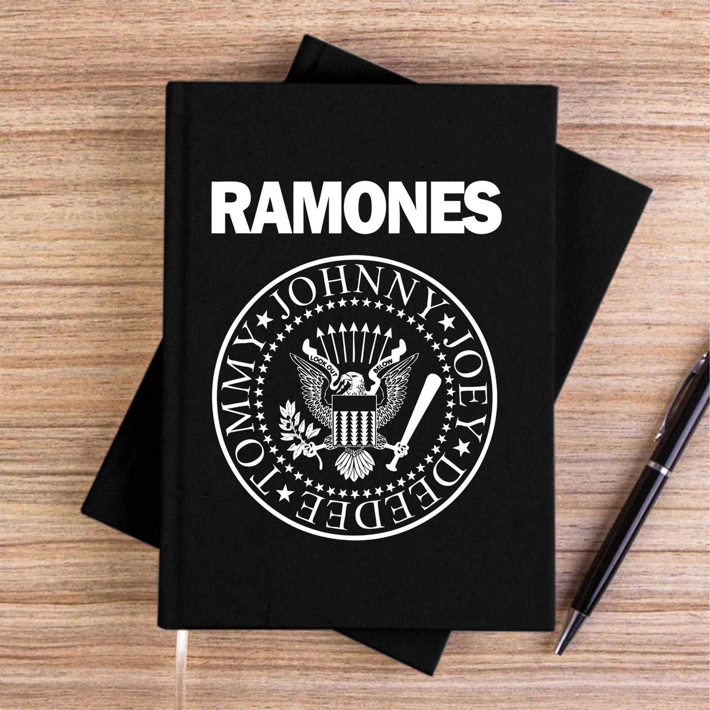 Ramones BW Siyah Çizgisiz Kanvas Defter