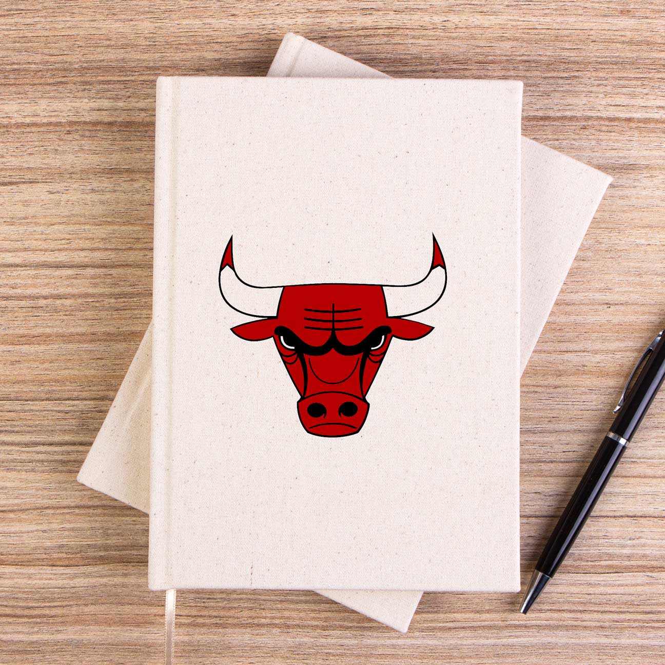 Chicago Bulls Logo Çizgisiz Kanvas Defter