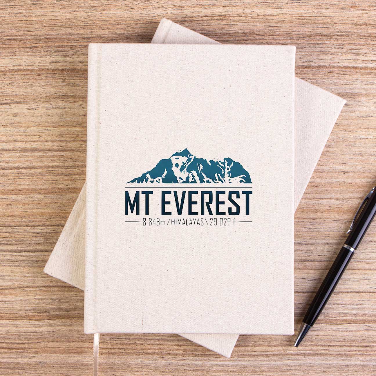 Everest 8848 m Çizgisiz Kanvas Defter