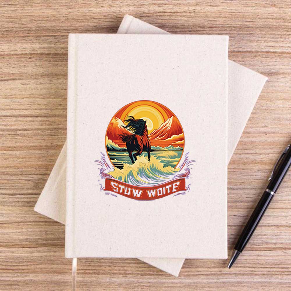 Horse Running in The Sea Çizgisiz Kanvas Defter