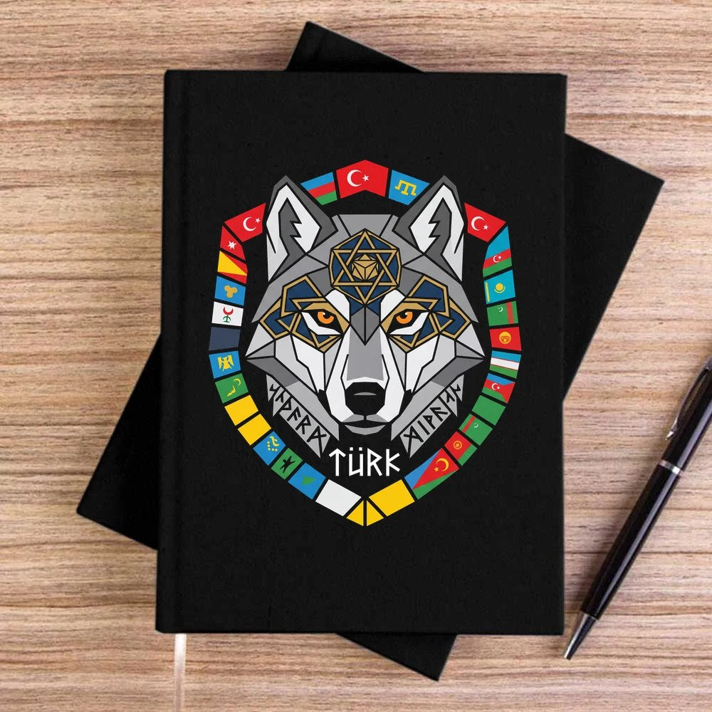 Renkli Bayrak Çerçeveli Gri Kurt Başı Baskılı Siyah Çizgisiz Kanvas Defter