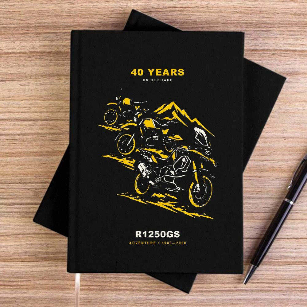 Bmw GS Nesilleri Siyah Çizgisiz Kanvas Defter