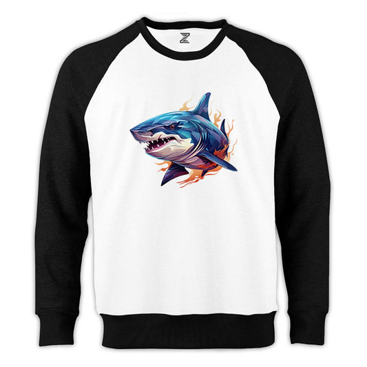 Color Shark Reglan Kol Beyaz Sweatshirt - Zepplingiyim